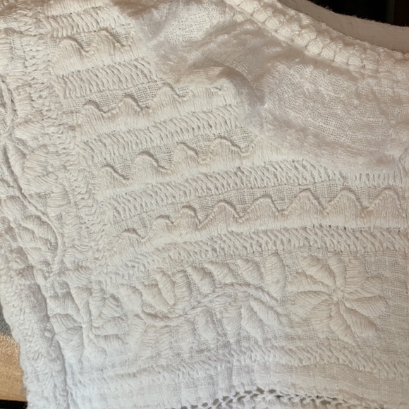Hand embroidered Mexican top - 100% cotton - Picture 2 of 4
